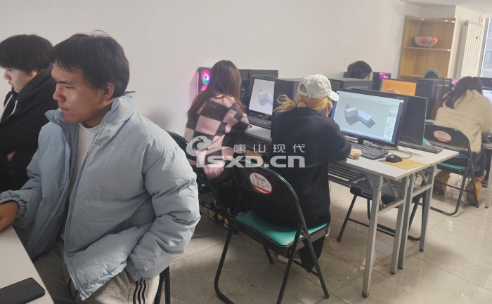唐山現代電腦學校都有什么專業適合男孩